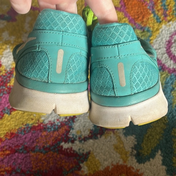 NIKE FLEX FITSOLE WOMENS SIZE 11 RUNNING SHOES - Picture 7 of 9